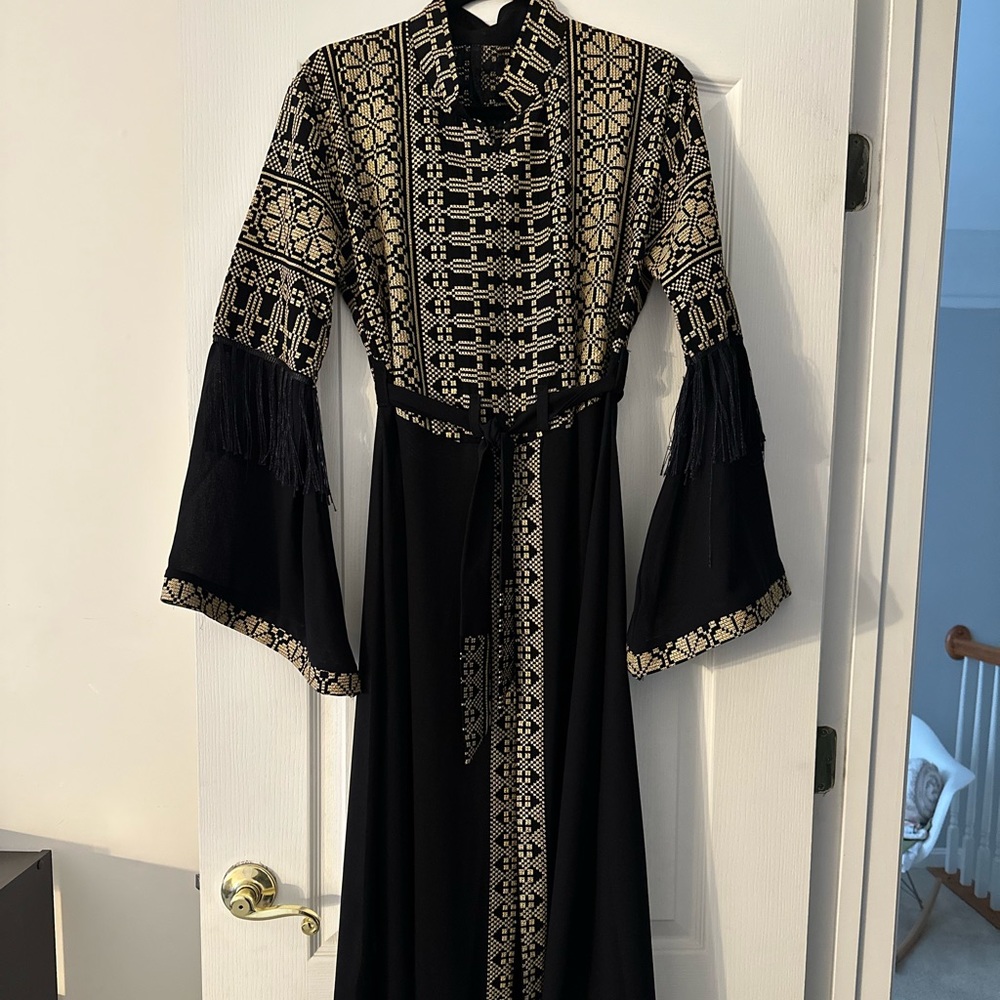 Thobe Dress